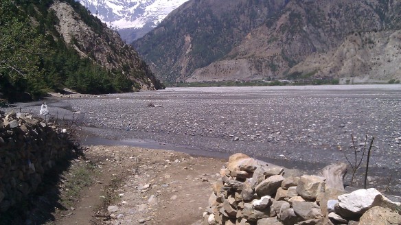 Here's where we decided to cross the river and get back to the road side...
